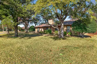 137 Creek Courts Drive, Trophy Club, TX 76262 - Photo 3