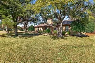 137 Creek Courts Dr, Trophy Club, TX 76262 - Photo 3