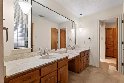 137 Creek Courts Drive, Trophy Club, TX 76262 - Photo 17