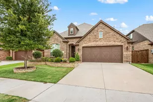 620 Bridgewater Rd, Fort Worth, TX 76131 - Photo 1