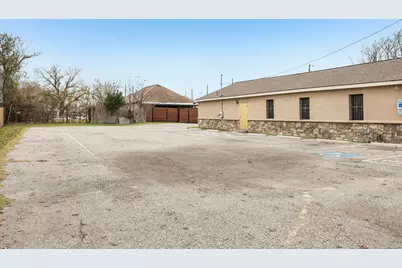 1734 Nomas Street, Dallas, TX 75212 - Photo 3