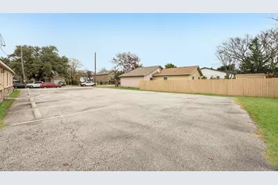 1734 Nomas Street, Dallas, TX 75212 - Photo 5