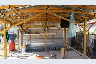 820 N 34th Street, Waco, TX 76710 - Photo 19