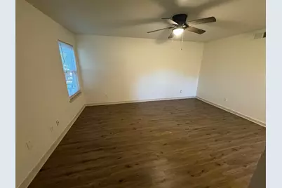 7300 Comanche Trail #4, Lake Worth, TX 76135 - Photo 11