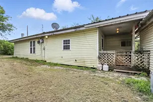 221 E 7th St, Weatherford, TX 76086 - Photo 27