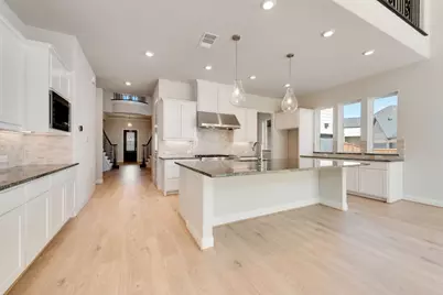 2704 Hartman Circle, Mansfield, TX 76063 - Photo 9