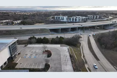 901 NW 19th Street, Grand Prairie, TX 75050 - Photo 11