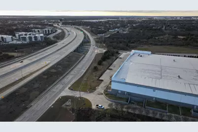 901 NW 19th Street, Grand Prairie, TX 75050 - Photo 23