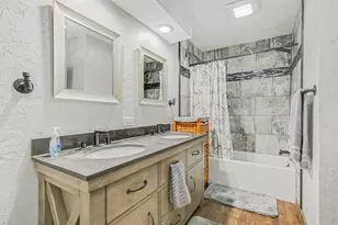 2421 Parkwood Dr, Grand Prairie, TX 75050 - Photo 15