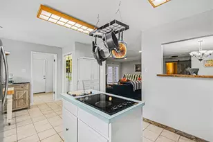 2421 Parkwood Dr, Grand Prairie, TX 75050 - Photo 9