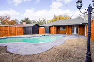 2302 Greenhill Dr, Carrollton, TX 75006 - Photo 9