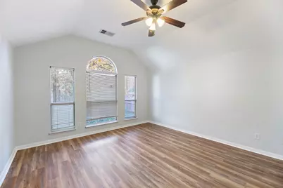 5541 Dunn Hill Drive, Fort Worth, TX 76137 - Photo 17