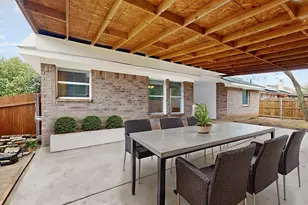 729 Ridgehill Dr, Burleson, TX 76028 - Photo 17