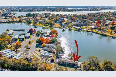 814 Brazos Harbor Circle, Granbury, TX 76048 - Photo 3