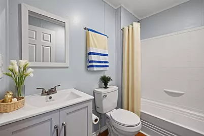 814 Brazos Harbor Circle, Granbury, TX 76048 - Photo 15