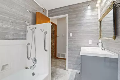 1009 Mustang Trail, Granbury, TX 76049 - Photo 19