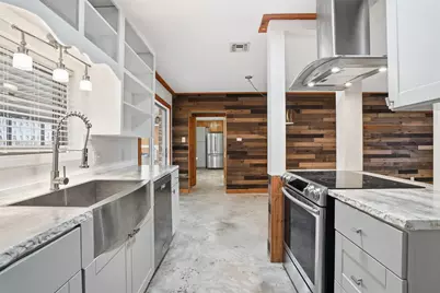 1009 Mustang Trail, Granbury, TX 76049 - Photo 3