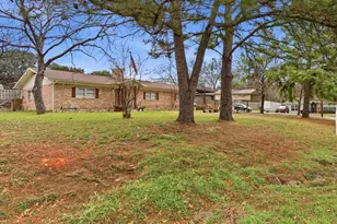 1009 Mustang Trail, Granbury, TX 76049 - Photo 21