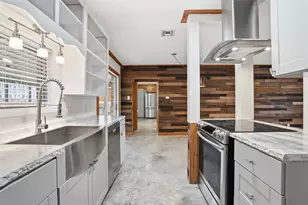 1009 Mustang Trail, Granbury, TX 76049 - Photo 5