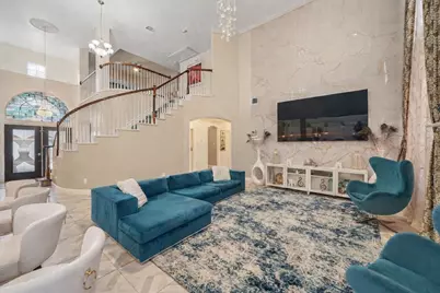 547 Breton Drive, Grand Prairie, TX 75052 - Photo 9