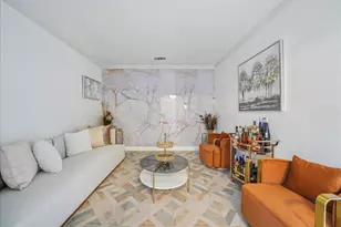 547 Breton Dr, Grand Prairie, TX 75052 - Photo 3