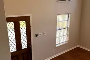 1000 Lamesa Ct, Irving, TX 75063 - Photo 27