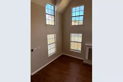 1000 Lamesa Court, Irving, TX 75063 - Photo 25