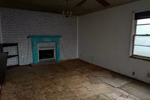 12010 Badger Dr, Balch Springs, TX 75180 - Photo 13