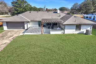 11023 Marsh Ln, Dallas, TX 75229 - Photo 29