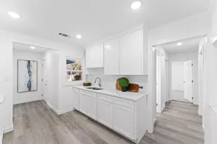 2661 Hudspeth Ave, Dallas, TX 75216 - Photo 11