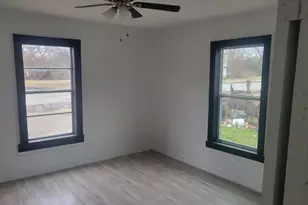 309 W Hull St, Denison, TX 75020 - Photo 7