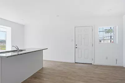 901 Bessie Street, Fort Worth, TX 76104 - Photo 5