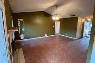 709 Southoak Dr, Athens, TX 75751 - Photo 3