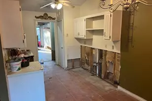 709 Southoak Dr, Athens, TX 75751 - Photo 5