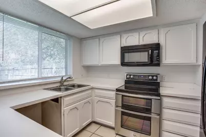 6401 Dorchester Trail, North Richland Hills, TX 76182 - Photo 7