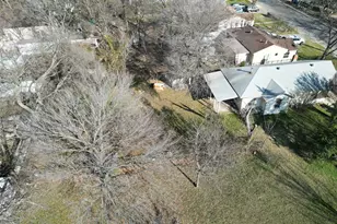 1139 N Bagley St, Dallas, TX 75211 - Photo 17