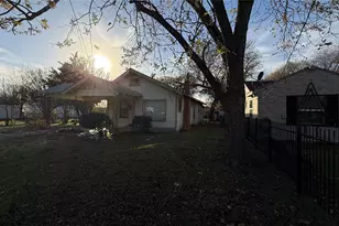 1139 N Bagley St, Dallas, TX 75211 - Photo 9