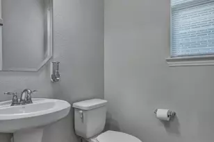 2019 Tawakoni Dr, Irving, TX 75062 - Photo 27