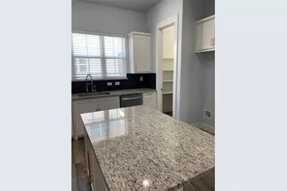 203 S Village Way, Lewisville, TX 75057 - Photo 9