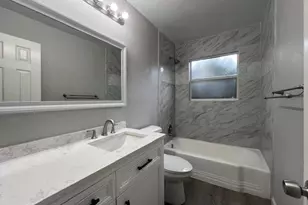 304 Oak St, McKinney, TX 75069 - Photo 11