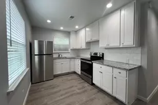 304 Oak St, McKinney, TX 75069 - Photo 3