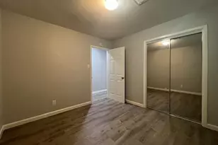 304 Oak St, McKinney, TX 75069 - Photo 9