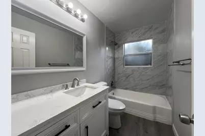 304 Oak Street, McKinney, TX 75069 - Photo 11