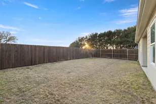 1645 Shadow Hawk Dr, Fort Worth, TX 76052 - Photo 29