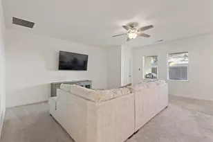 1645 Shadow Hawk Dr, Fort Worth, TX 76052 - Photo 11