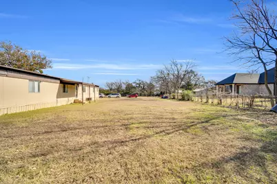 3107 Russell Road, Arlington, TX 76001 - Photo 11