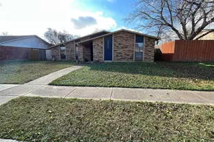 2033 Wilderness Trail, Grand Prairie, TX 75052 - Photo 5