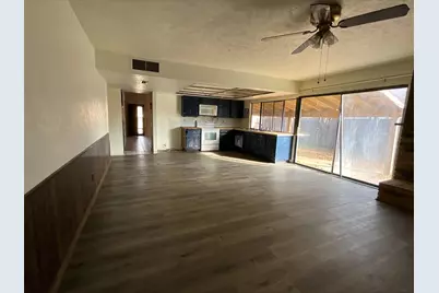 2033 Wilderness Trail, Grand Prairie, TX 75052 - Photo 7