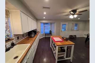 2732 Foxcroft Circle, Denton, TX 76209 - Photo 9