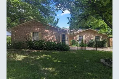 2732 Foxcroft Circle, Denton, TX 76209 - Photo 1